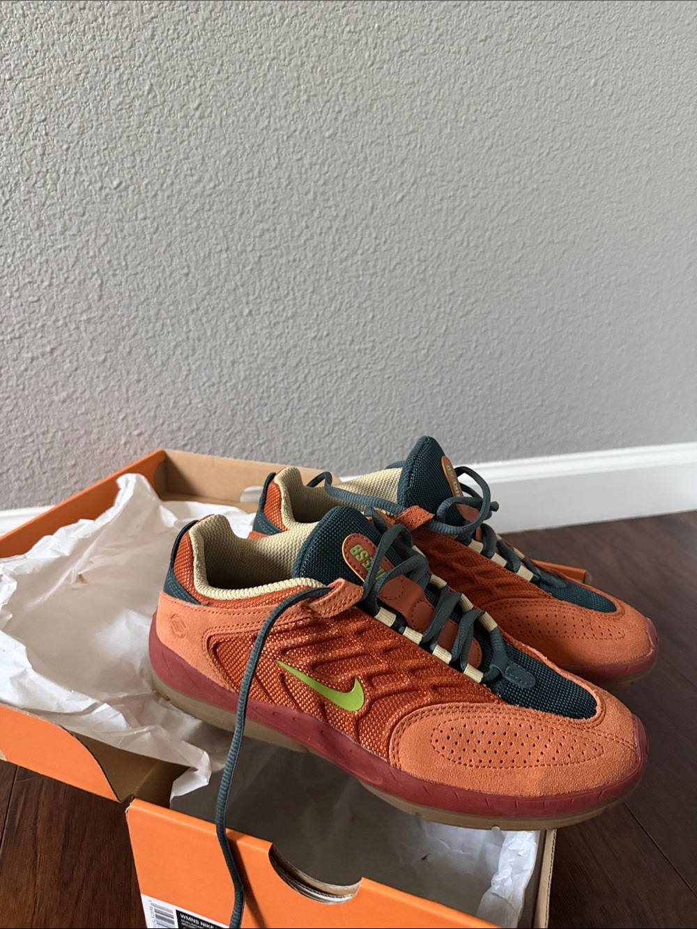 Nike SB Vertebrae Dark Russet Desert Orange Skate Shoes FZ4878-200 
Size 5.5 New - Picture 5 of 8